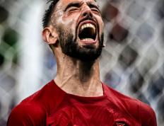 乐鱼-曼联客场大胜，英超领跑者一枝独秀