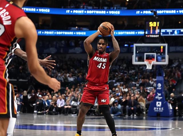 乐鱼官网-包含篮网绝杀独行侠,萨姆·米切尔一己之力扛起全队的词条